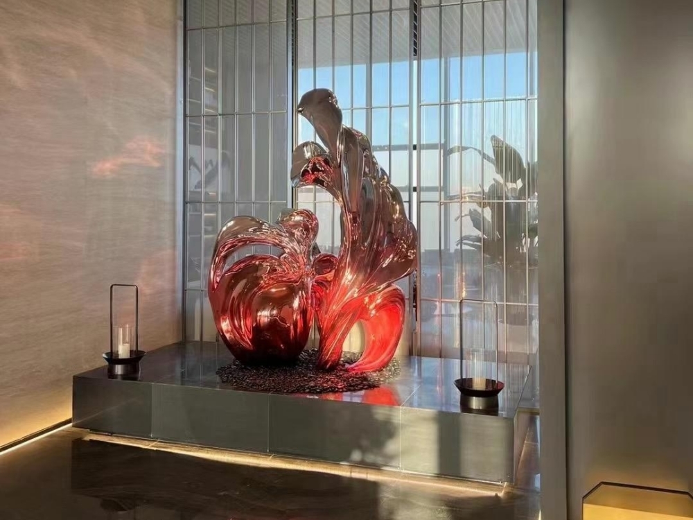 地产不锈钢镜面雕塑