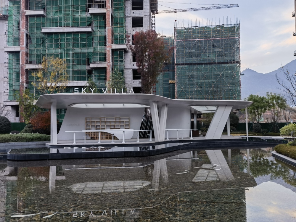 重庆綦江邦泰天誉地产钢结构廊架