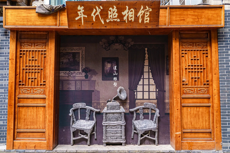 四川万源不锈钢板景墙